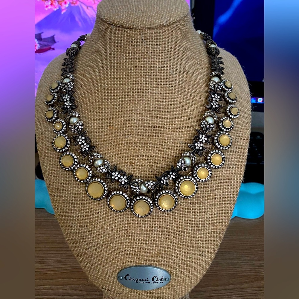 Statement piece necklace